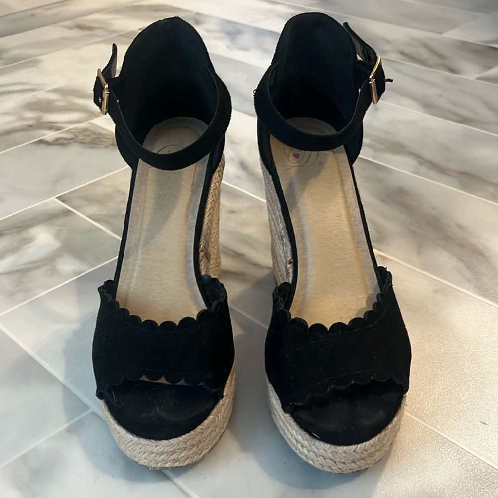 Women’s Black Wedge Shoe